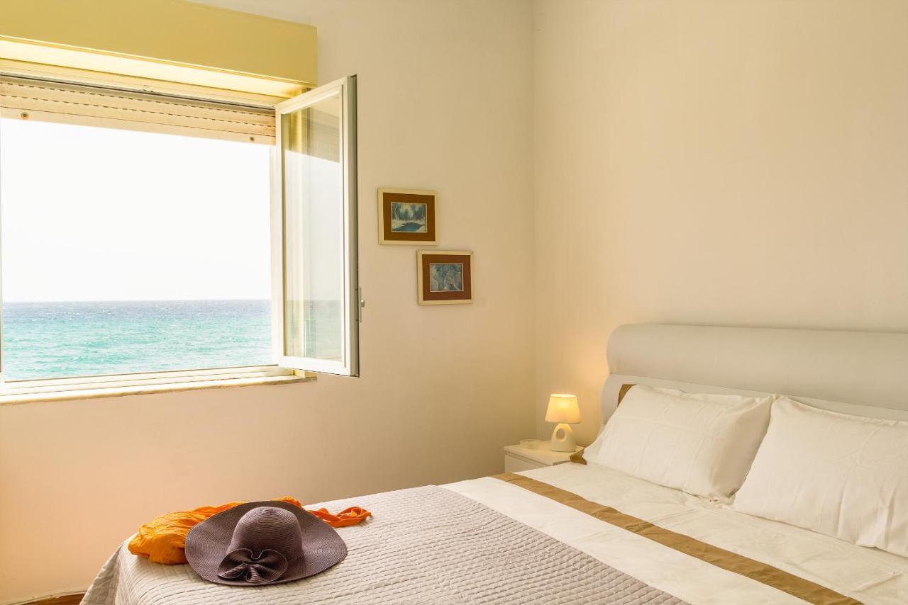 Sea Paradise - Il Mare Sotto La Finestra Рипосто Экстерьер фото